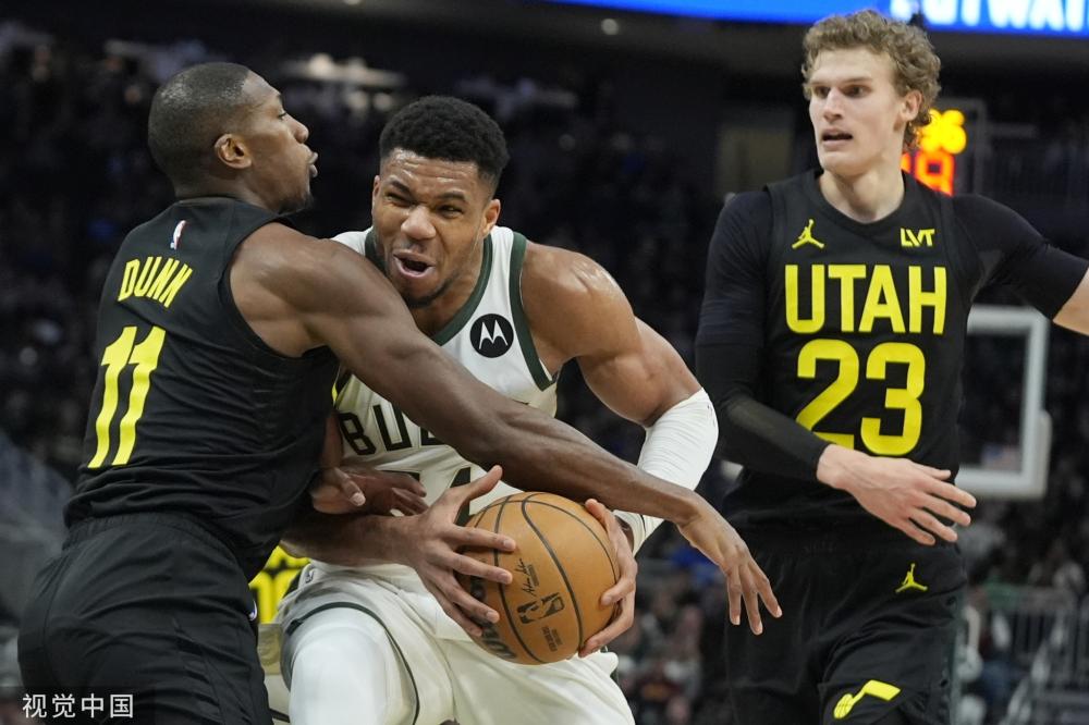 运动员在比 运动员在比