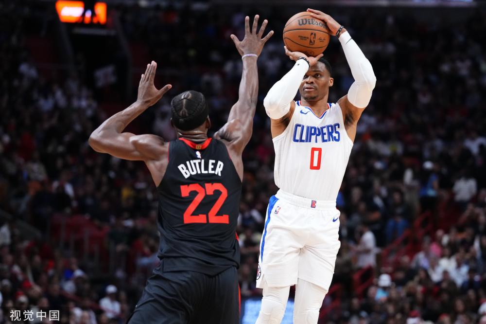 他以精準的 他以精準的